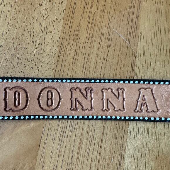 Western Cowgirl Tooled Leather Belt Size 34 Donna Horses Boots Horseshoes Hats - Picture 8 of 11
